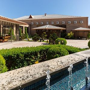 La Defense Hotel Yerevan